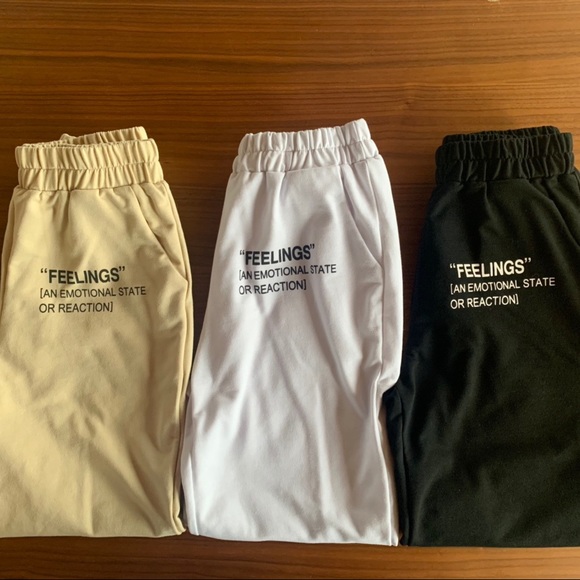 WHITE “FEELINGS” SWEATPANTS - Picture 4 of 4